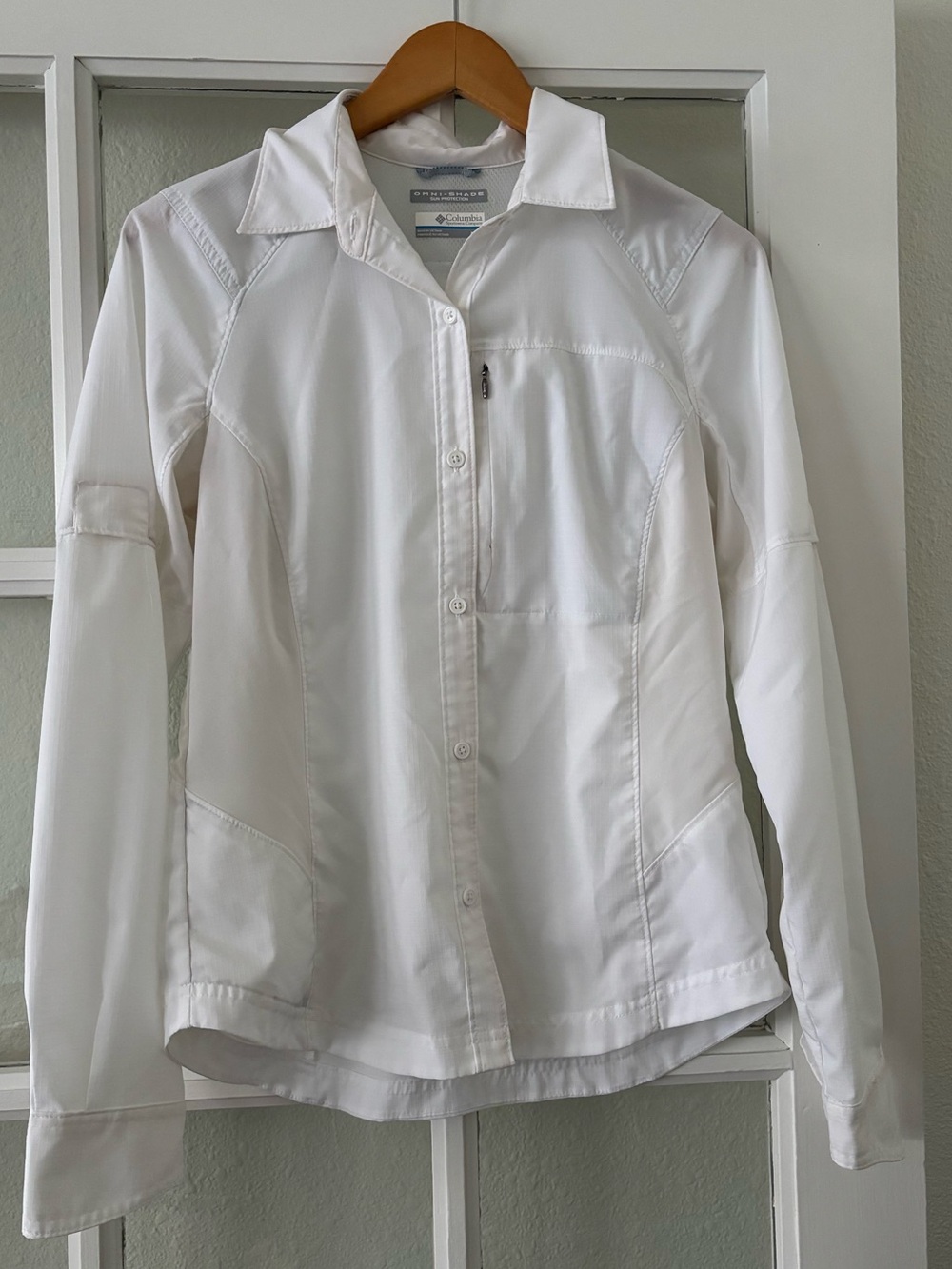 Columbia White Women's Button-Front Omnishade Button Down